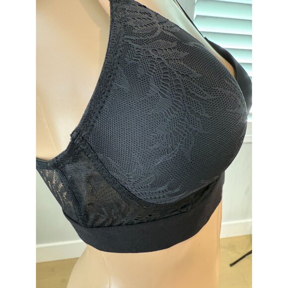 Women's Vince Camuto Wireless Bralette, size 34B - Picture 5 of 8